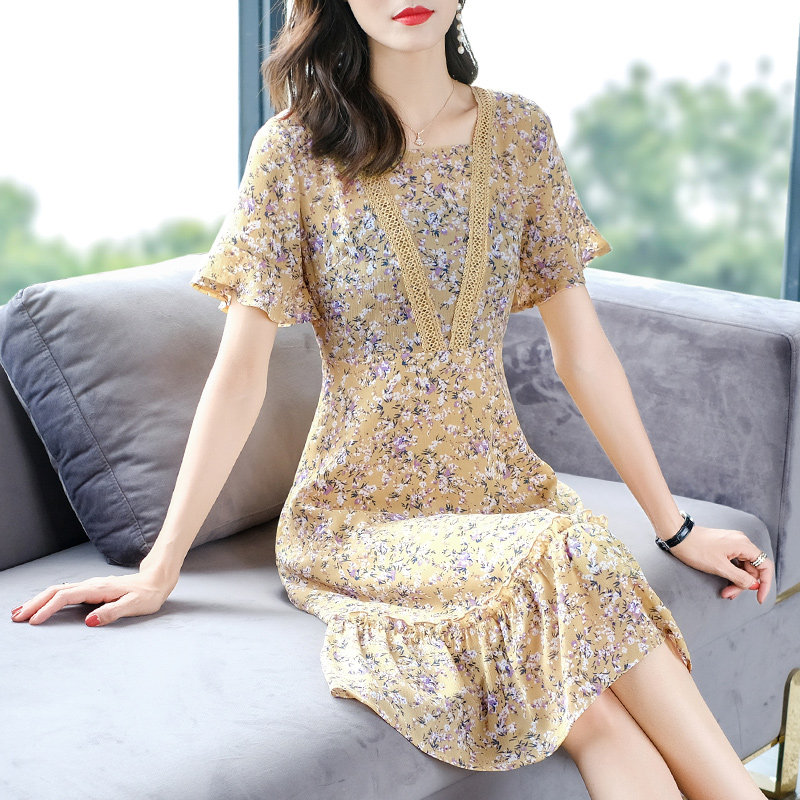  爱朴女装大码女装