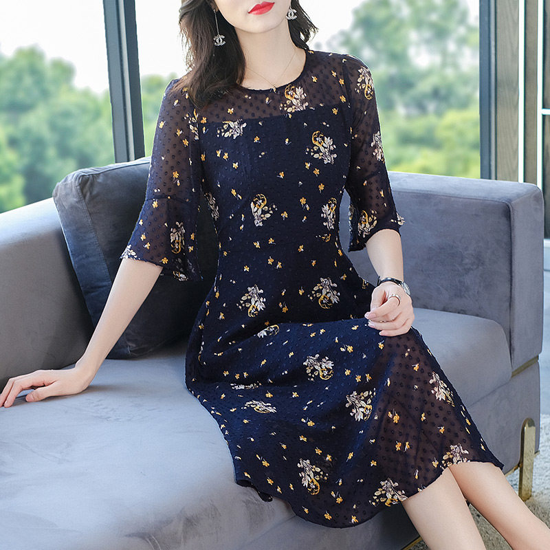  爱朴女装大码女装