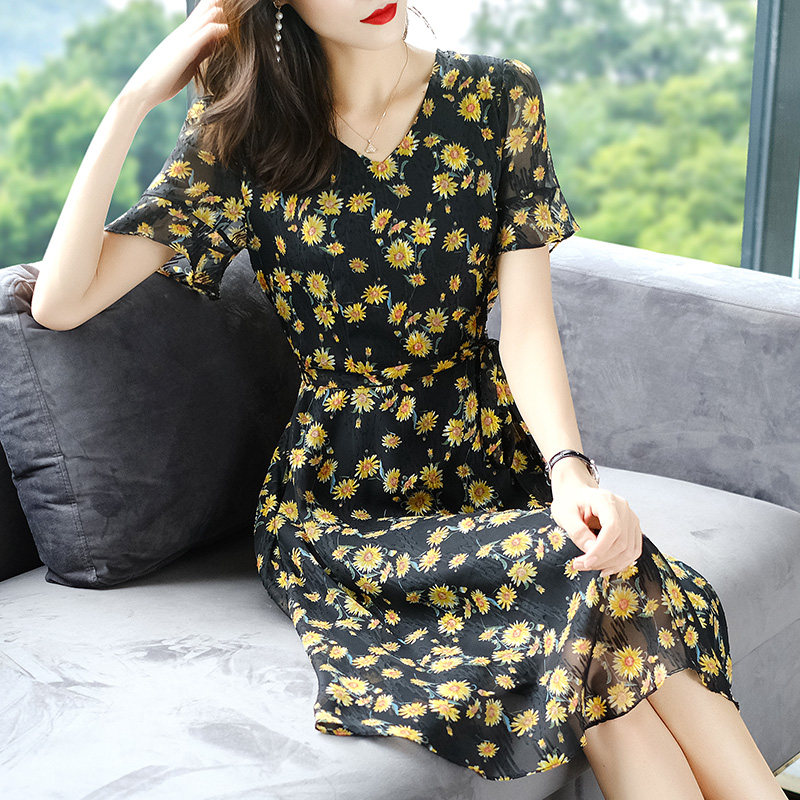  爱朴女装大码女装