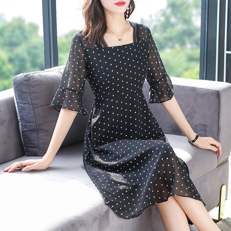  爱朴女装大码女装