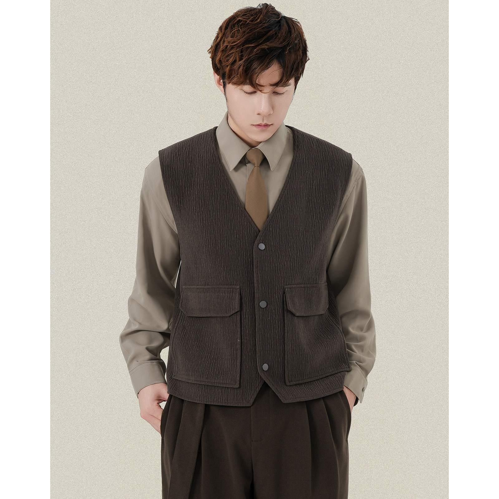 老钱风日系修身V领叠穿内搭英伦风无袖坎肩灯芯绒质感复古男马甲,淘宝优惠券,粉丝福利购,淘宝优惠卷