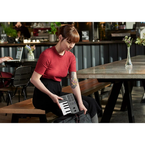 SF Ni KOMPTETE KONTROL M32 Portable Mini Midi Controller Controller