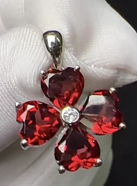 天然石榴石吊坠女四叶草S925银镶嵌红色宝石简约百搭不掉色礼物女