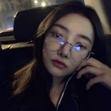 Японские ретро -плоские оптические очки женский декоративный декоративный сетка красное большое лицо тонкое, а красная книга круглые рамы близки к совпадению могут быть сопоставлены