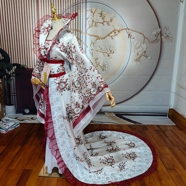 New embroidered diamond-encrusted ancient costume Hanfu factory direct sales
