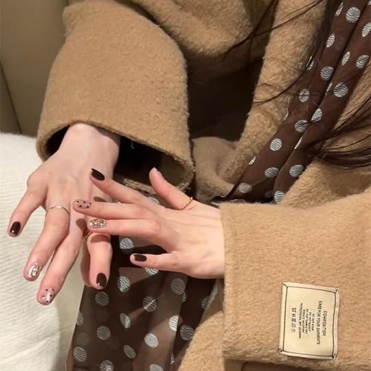 棕色波点丝巾印花高级百搭配饰系脖女2025年新款发带绑发长条围巾