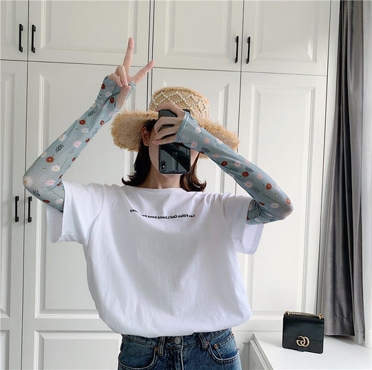 Internet celebrity's fresh driving tool HyunA style gloves