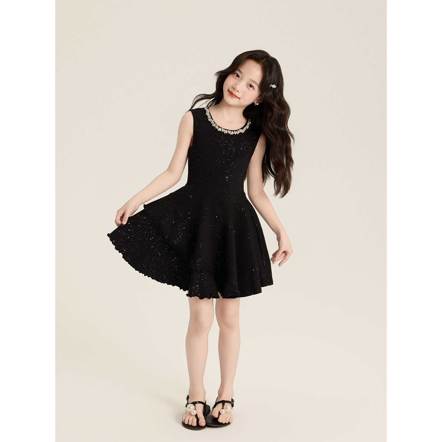 Amybaby女童连衣裙夏季2025新法式赫本风黑色亮钻无袖公主背心裙,淘宝优惠券,粉丝福利购,淘宝优惠卷