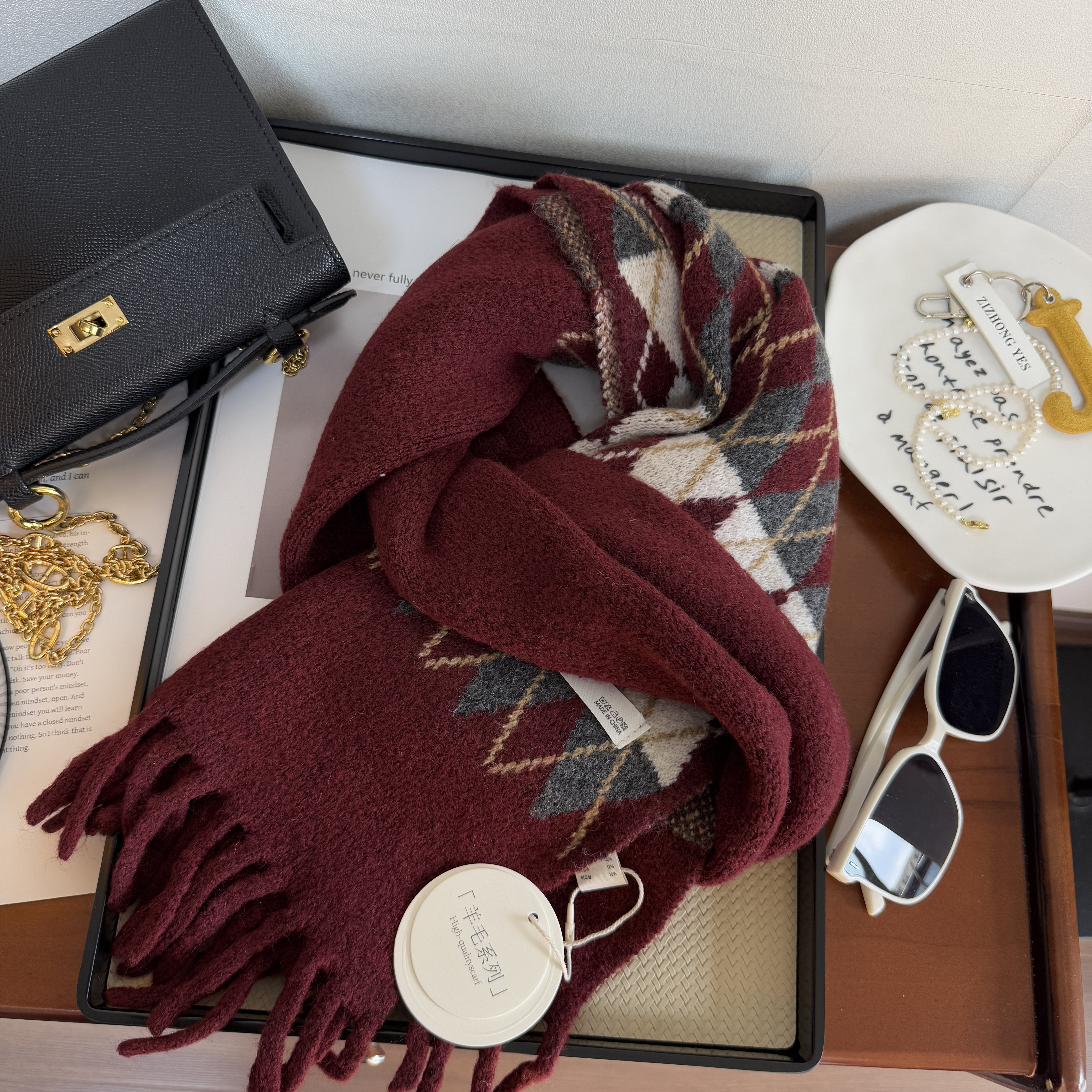 浓浓复古味！中性风羊毛混纺菱格男女款保暖围巾费尔岛百搭围脖厚,淘宝优惠券,粉丝福利购,淘宝优惠卷