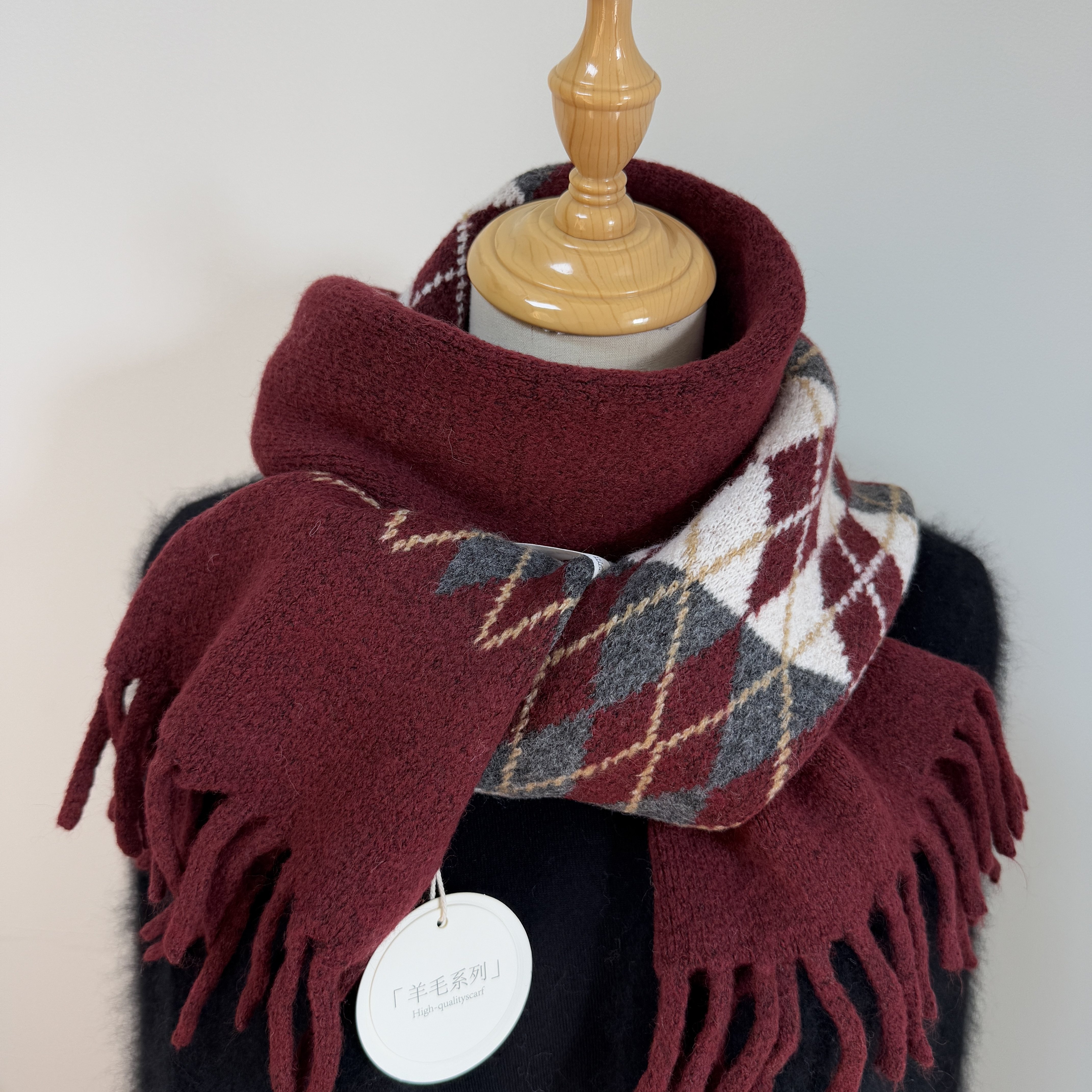 浓浓复古味！中性风羊毛混纺菱格男女款保暖围巾费尔岛百搭围脖厚,淘宝优惠券,粉丝福利购,淘宝优惠卷