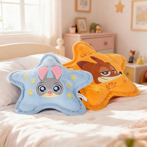 上海迪士尼正版疯狂动物城朱迪尼克毛绒玩具抱枕草莓熊小熊维尼