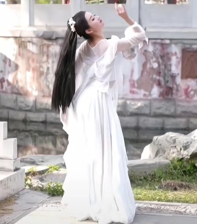 古典舞水镜舞蹈表演服白色民族舞飘逸仙女古装汉元素纱衣女演出服