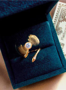 新款镀金色飞贼哈利衍生周边波