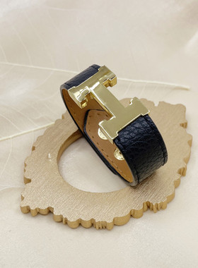 欧美女皮小红书手镯小众设计字母