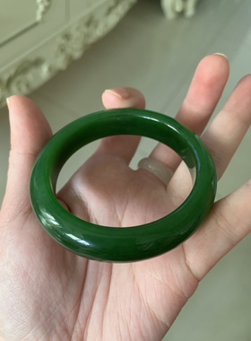 收藏级别俄料碧玉小圈口手镯