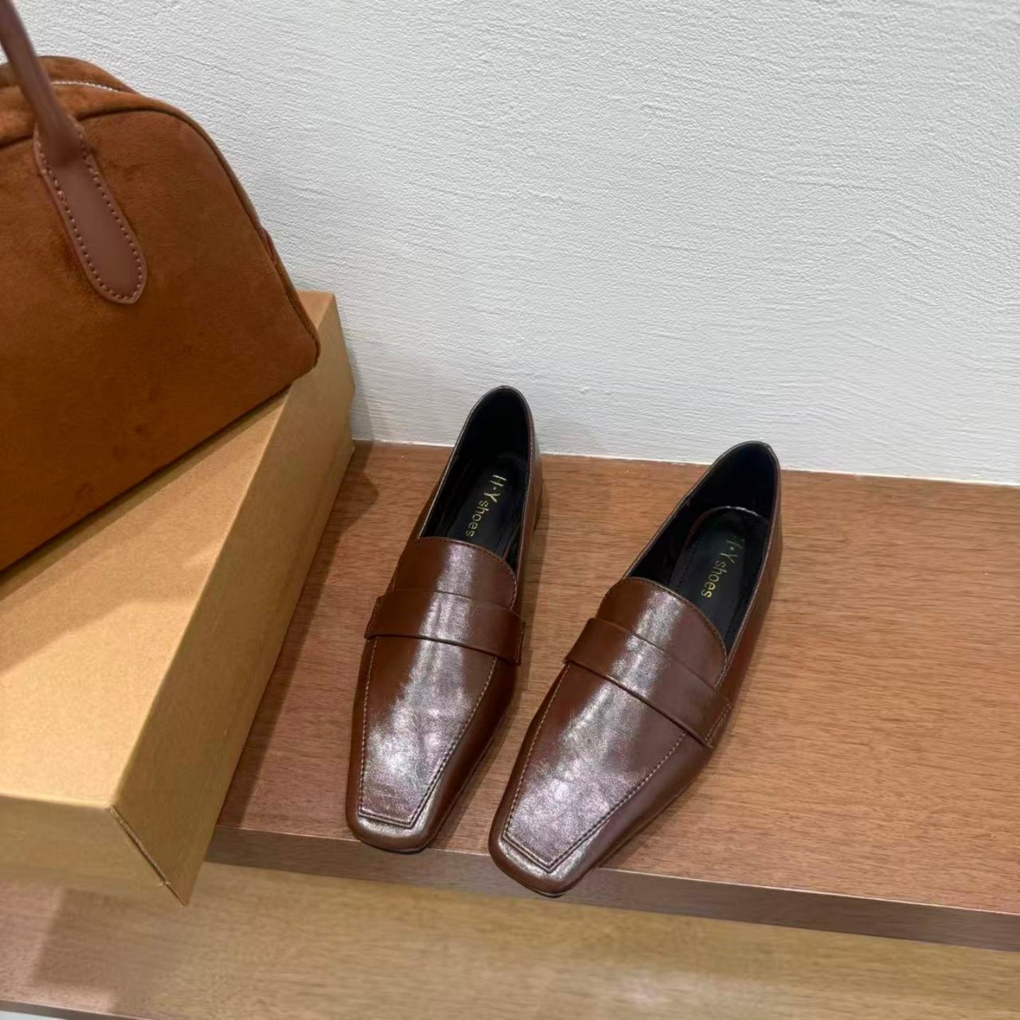 粗跟法式黑色英伦风小皮鞋单鞋女鞋子2026新款春秋冬季方头乐福鞋,淘宝优惠券,粉丝福利购,淘宝优惠卷