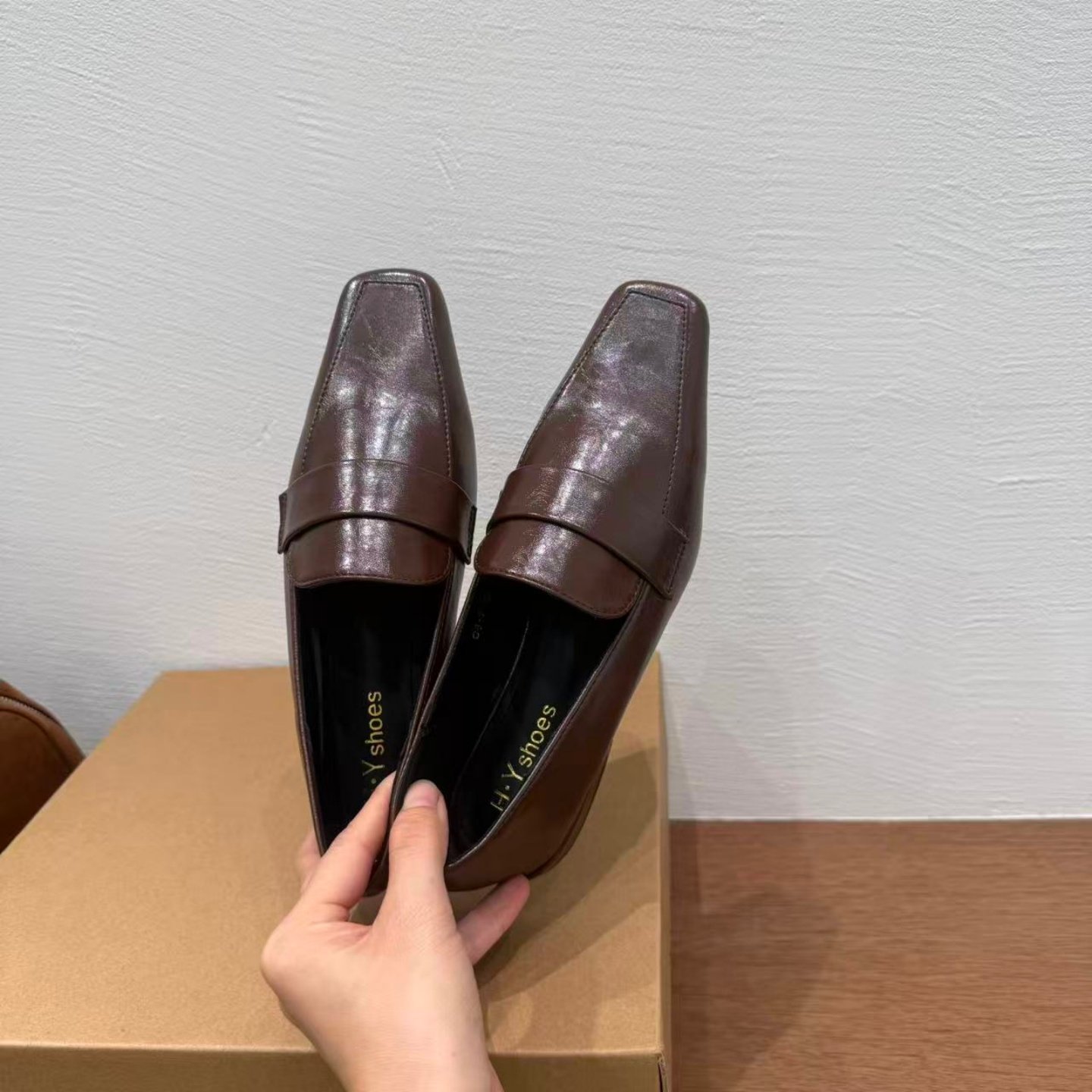 粗跟法式黑色英伦风小皮鞋单鞋女鞋子2026新款春秋冬季方头乐福鞋,淘宝优惠券,粉丝福利购,淘宝优惠卷