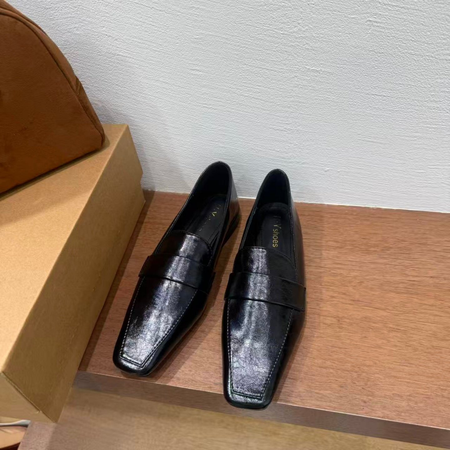 粗跟法式黑色英伦风小皮鞋单鞋女鞋子2026新款春秋冬季方头乐福鞋,淘宝优惠券,粉丝福利购,淘宝优惠卷