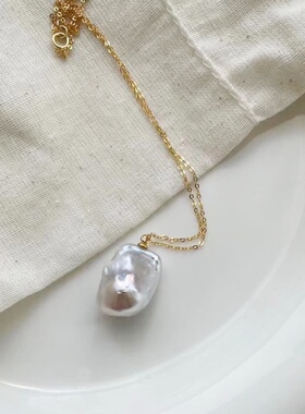 海洋奇缘-天然巴洛克单粒不规则珍珠吊坠入门款14K注金链法式优雅