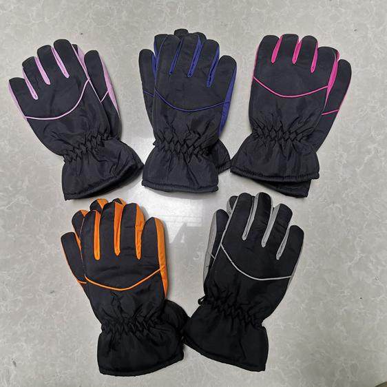 外贸亲子滑雪手套男女款防风保暖手套儿童玩雪手套户外滑雪场手套,淘宝优惠券,粉丝福利购,淘宝优惠卷