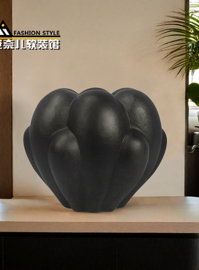 白色多瓣花苞形花器花瓶家居摆件