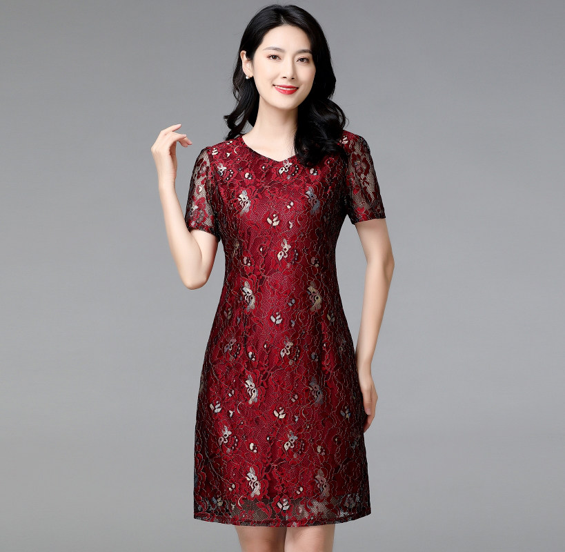中老年秋冬新款大码高级品牌高档妈妈气质高档旗袍蕾丝高端连衣裙