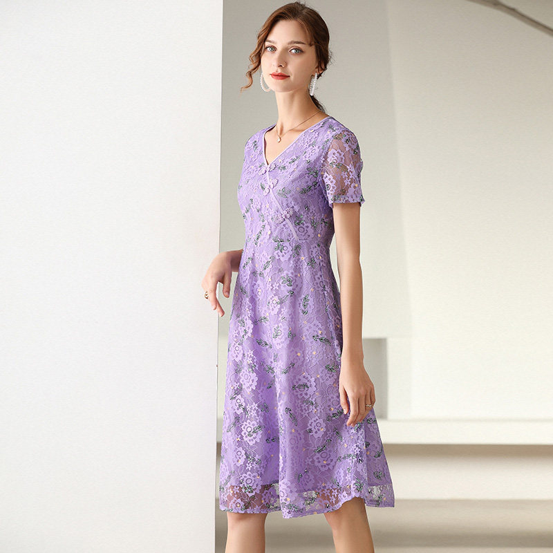 韩版印花v领名媛风大码宽松连衣裙 云妃秀大码女装