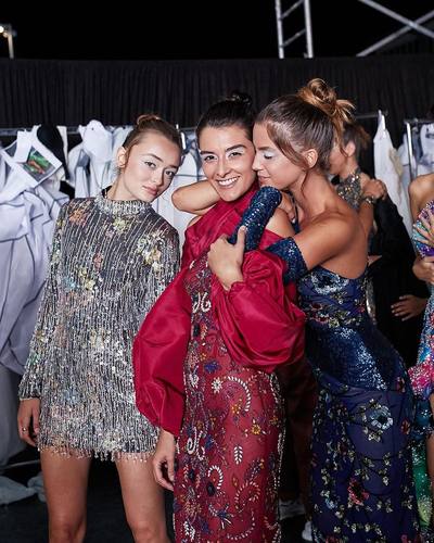 Rami Kadi 红色挂脖款修身显瘦泡泡袖主持唱歌晚礼服婚礼敬酒服 - 图1