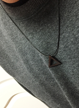 奇巧人原创黑色三角日韩欧美项链