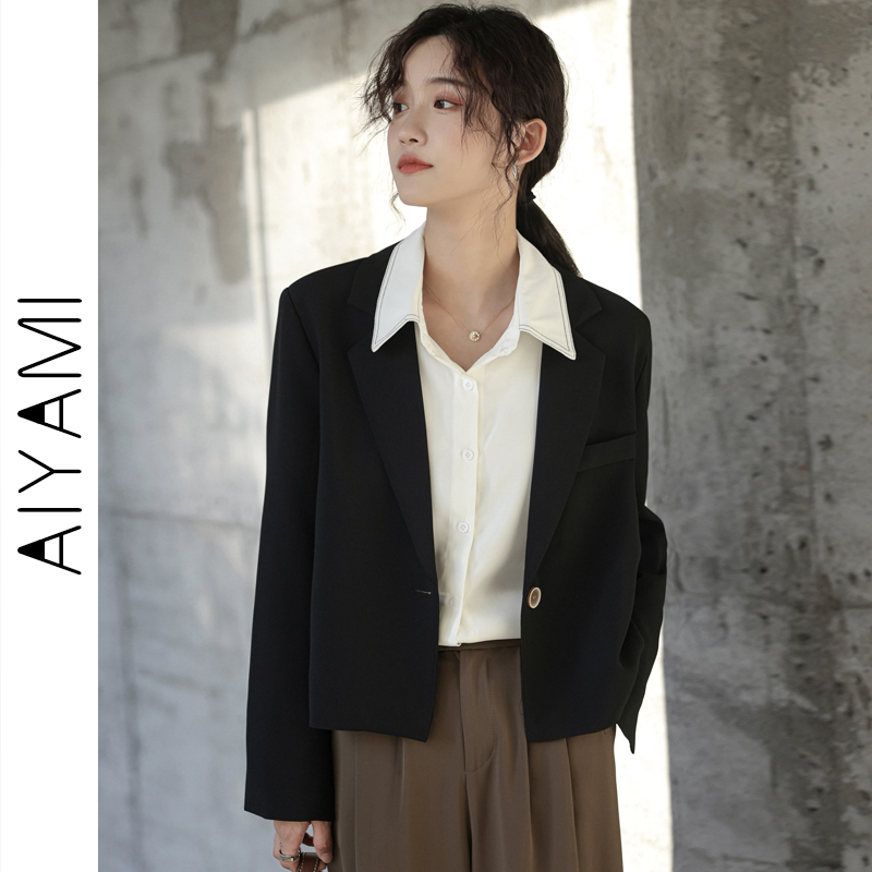 爱雅蜜旗舰店设计感小众西装外套女春夏2022新款小个子学生短款休闲西服上衣0