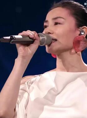 【现货】！王菲春晚同款虾片耳环
