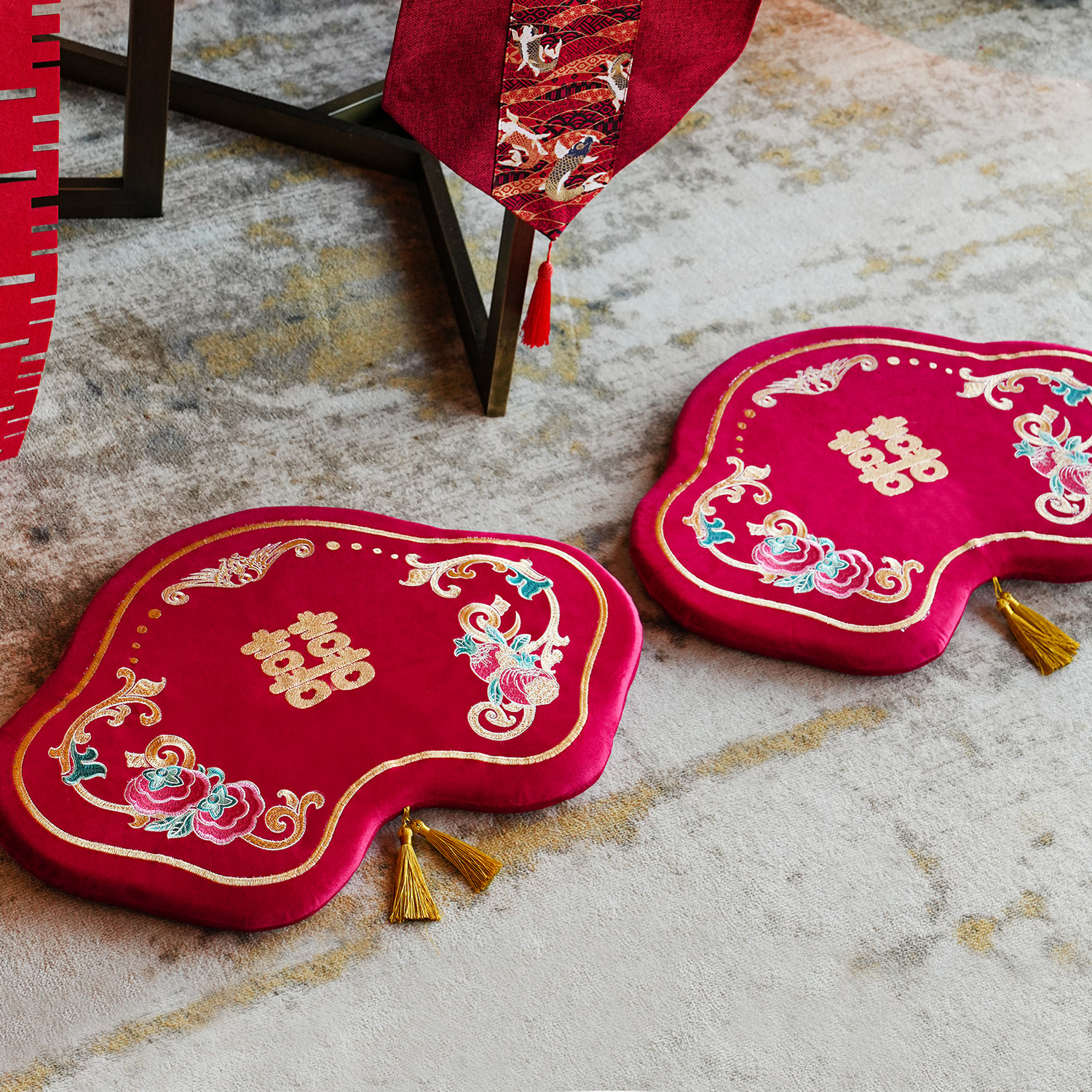 结婚跪垫婚礼敬茶改口跪拜垫子一对新娘喜字套装红色婚庆用品大全,淘宝优惠券,粉丝福利购,淘宝优惠卷