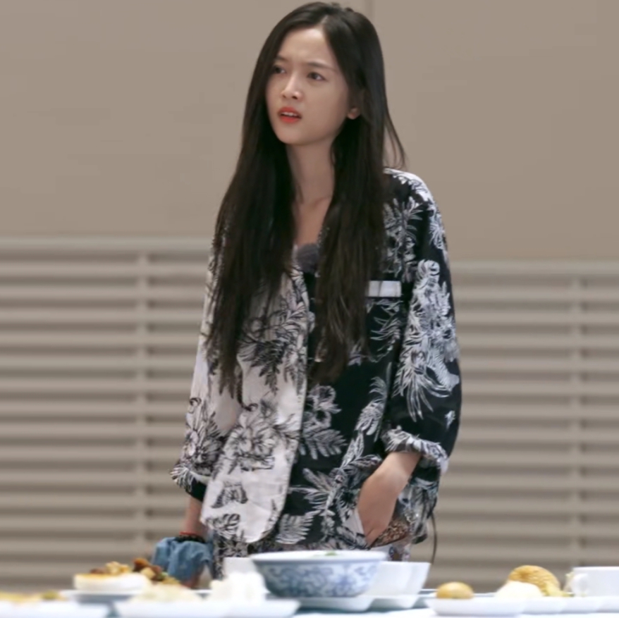 原版城市捉迷藏吴宣仪同款睡衣套装翻领拼接衬衫上衣裤子女衣服潮 - 图1