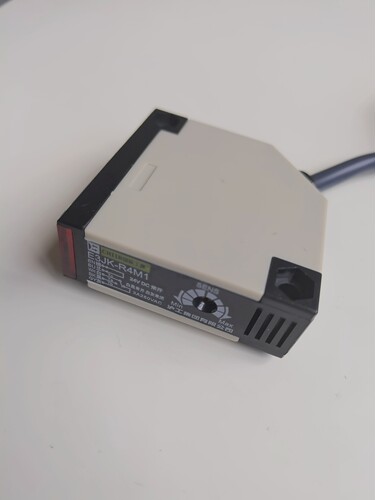红外线传感器镜面反馈式光电开关E3JK-R4M1五线24V220V常开常闭 - 图2