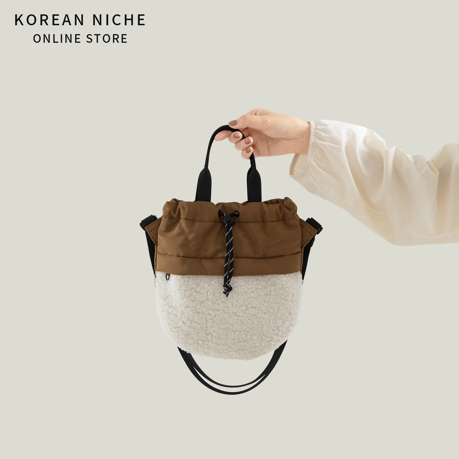 C版小众设计尼龙拼接水桶包女新款感个性百搭时髦手提单肩,淘宝优惠券,粉丝福利购,淘宝优惠卷