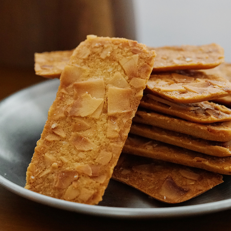 夏午三点 扁桃仁脆椰子脆片坚果脆 酥脆饼干独立包装网红零食 - 图2