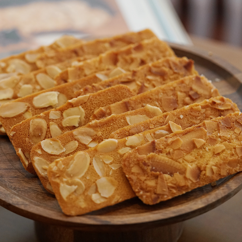 夏午三点 扁桃仁脆椰子脆片坚果脆 酥脆饼干独立包装网红零食