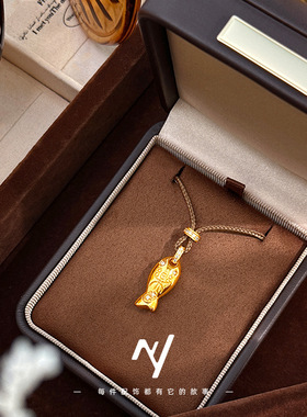 2026新款越南沙金光面吉言小鱼干吊坠年年有鱼福乐小鱼毛衣链挂坠