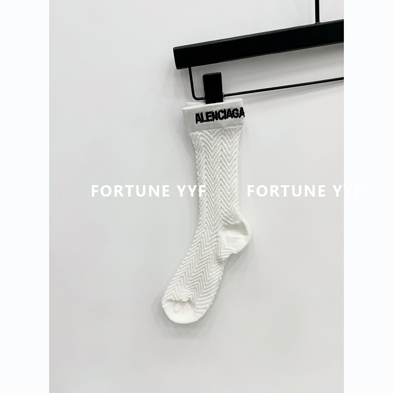 FORTUNE YYF &天花板級別&现货秒发字母刺绣中筒袜 - 图0