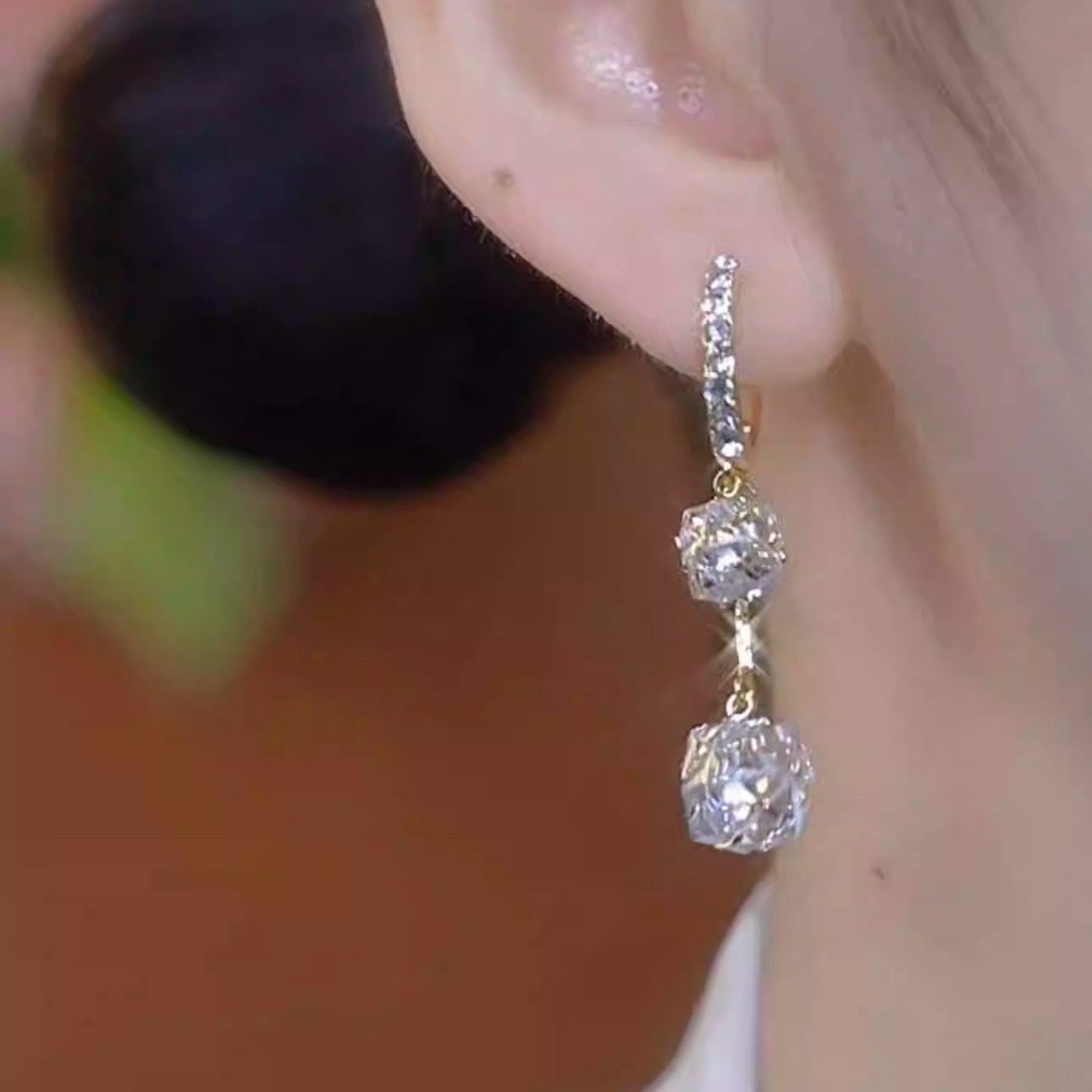 轻奢高级感锆石球球流苏耳环女小众气质精致百搭满钻耳扣时尚耳饰,淘宝优惠券,粉丝福利购,淘宝优惠卷