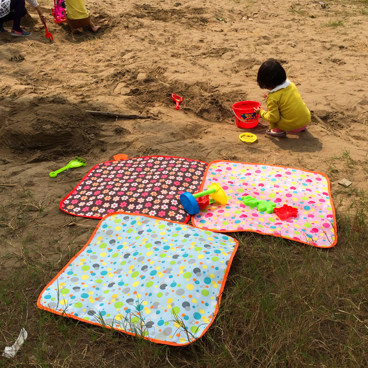 儿童野餐垫小便捷户外学生出游小号防潮坐垫幼儿园环保春游草地垫