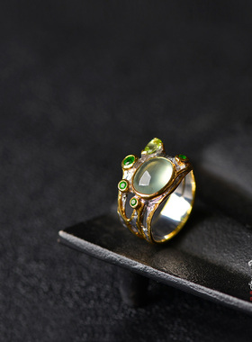 925银镶嵌橄榄石匪窝葡萄戒指