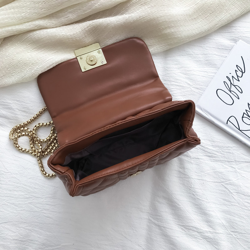 高级感2020秋冬新款潮大气斜挎包 花语佳人箱包女士包袋