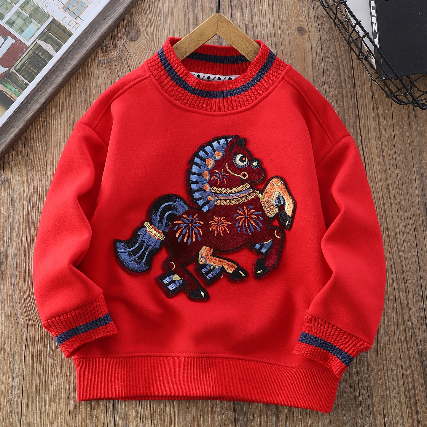 男童红色加绒卫衣秋冬2025新款马年儿童本命年拜年服亲子装上衣潮,淘宝优惠券,粉丝福利购,淘宝优惠卷