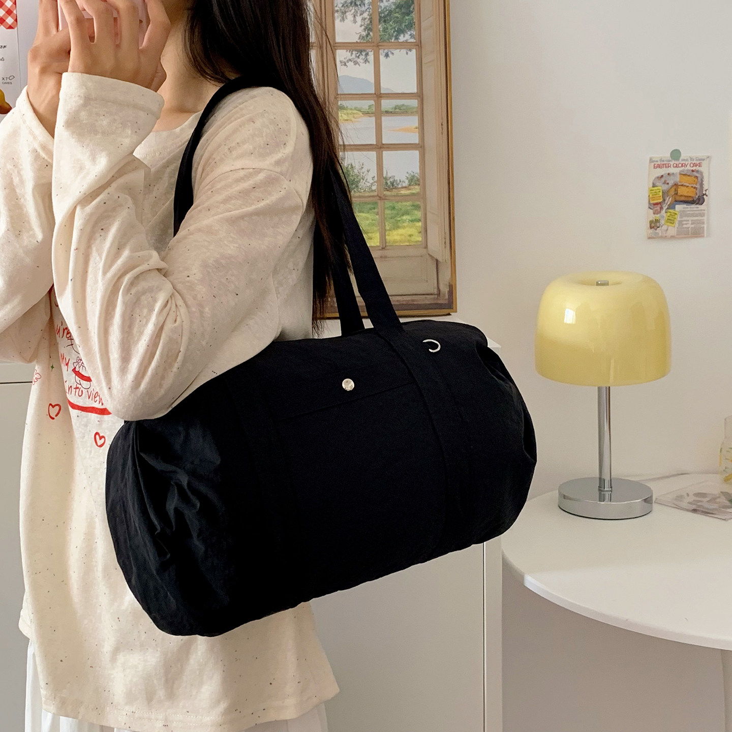 Casual lightweight sports shoulder hand luggage bag