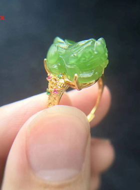 s925银和田玉菠菜绿貔貅活口戒指打麻将神器15*10