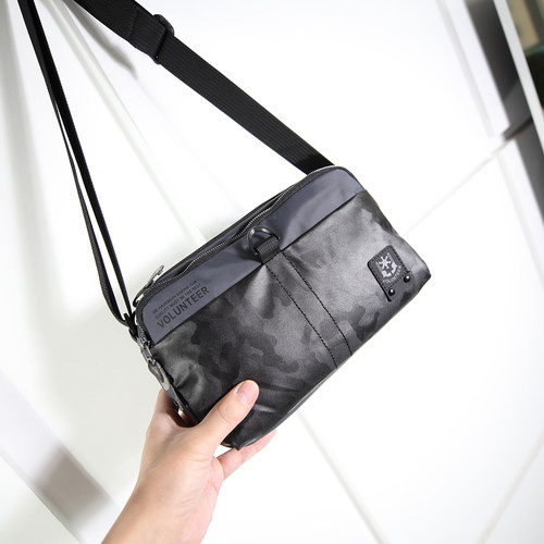 21新款专柜正品斜挎包休闲单肩个性迷彩轻便防水牛津布横款运动潮 - 图1