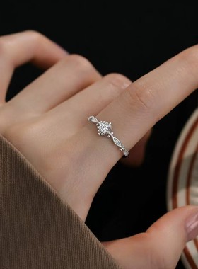 925银闪钻戒指2025女轻奢高级感食指戒小众设计素圈开口戒