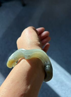 【烟云】新疆和田玉青花籽料红皮异性手镯56圈口 自家渠道加工