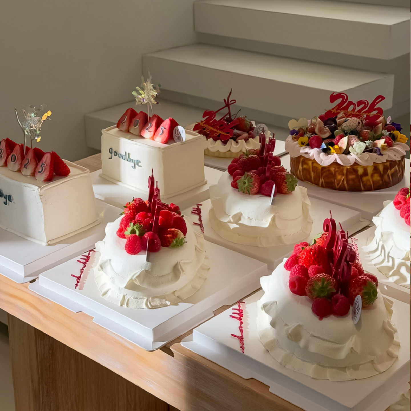 2026新年除夕夜数字蜡烛草莓蛋糕装饰春节跨年英文亚克力DIY丝带,淘宝优惠券,粉丝福利购,淘宝优惠卷